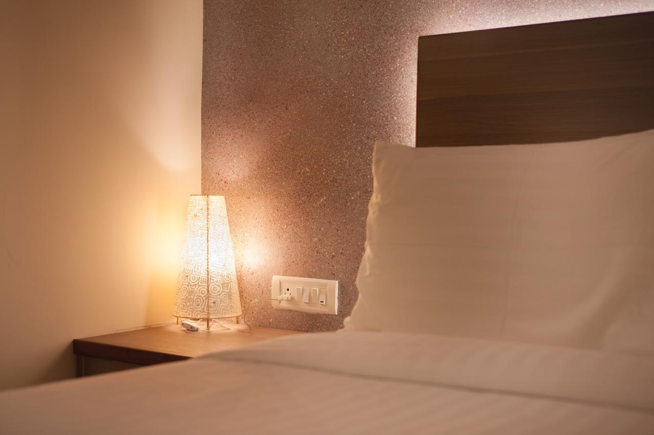 Comfy Luxury Hotel بنغالور الغرفة الصورة